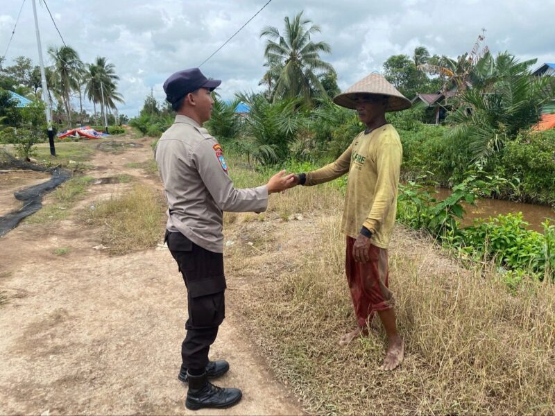 Ciptakan Situasi aman Dan Kondusif Bhabinkamtibmas Food Estate Melaksanakan Patroli Dialogis