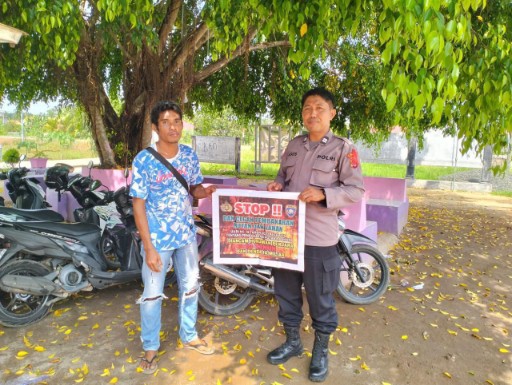 PERSONEL SATBINMAS POLRES PULPIS SOSIALISASI TENTANG BAHAYA DAN ACAMAN KARHUTLA