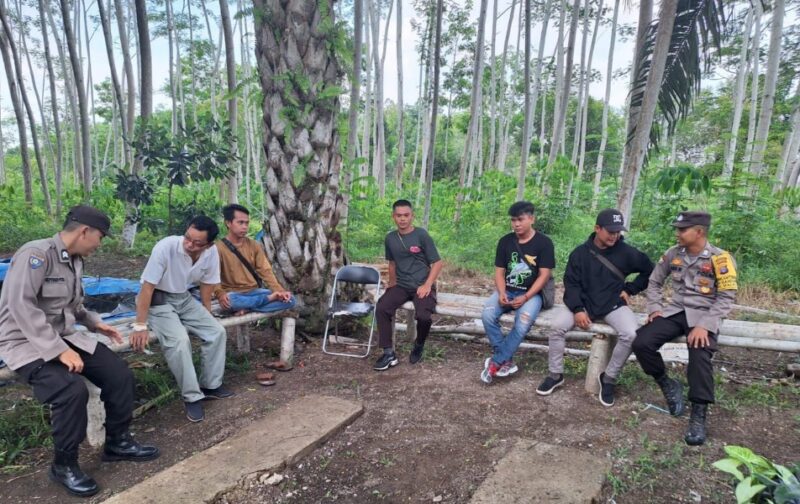 Terus wujudkan Kamtibmas yang kondusif personil Satbinmas Sambangi tokoh masyarakat