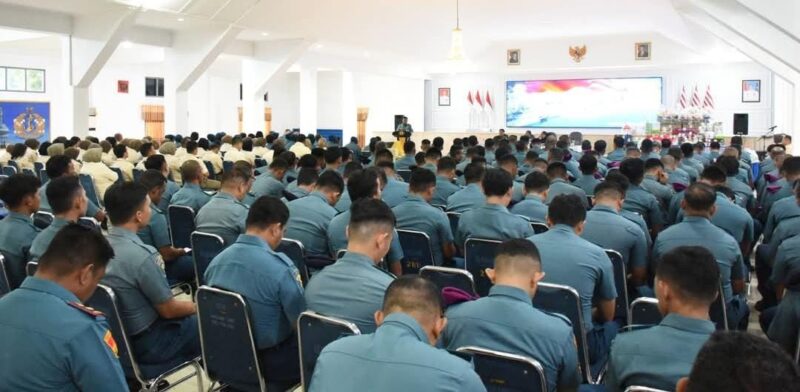 Komandan Lantamal VI Membuka Secara Resmi RAPJ KE-39 Primkopal Tahun Buku 2024.