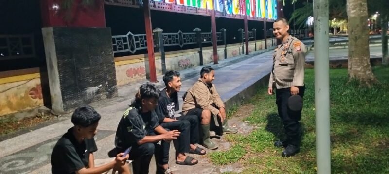 Cegah Judi Online Sat Binmas Polres Pulang Pisau Laksanakan Sambang ke Masyarakat