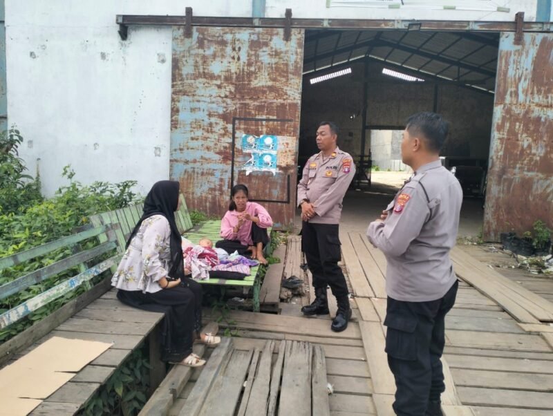 Terus wujudkan Kamtibmas yang kondusif personil Satbinmas Sambangi tokoh masyarakat