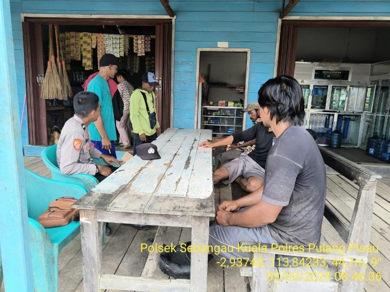 Polsek Sebangau Kuala sambang dan Lakukan Sosialisasi dan imbauan Kepada Masyarakat