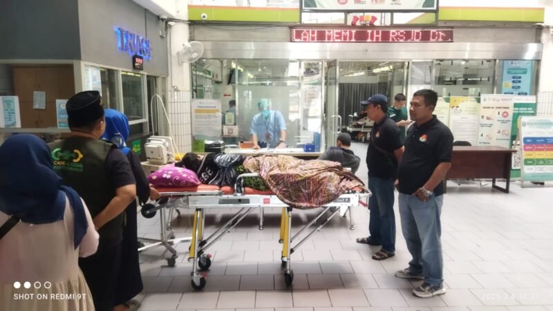 Ketum GMIM H.Solihin dan Bang Jossi Dampingi Warga Terkena Struk Serta Kanker