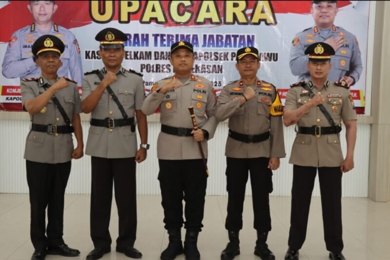 Kapolres Pamekasan Pimpin Sertijab Kasat Intelkam dan Kapolsek Pademawu