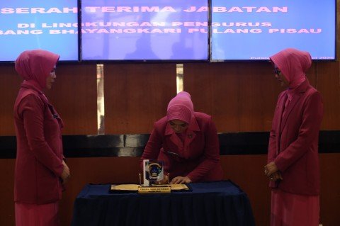 Pengurus Bhayangkari Cabang Pulang Pisau Gelar Sertijab Ketua Seksi Sosial dan Ekonomi
