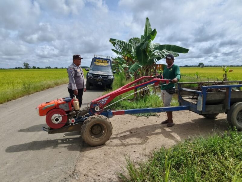 Bhabinkamtibmas Food Estate Sambangi Warga sekaligus Sisipkan Pesan Kamtibmas