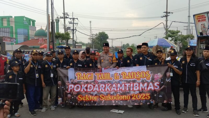Pokdarkamtibmas Sektor Sukodono Gelar Baksos, Bagikan Bantuan Sosial untuk Warga GK