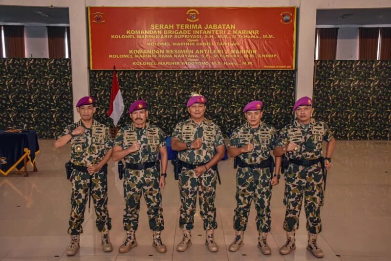 Kolonel Marinir Widoyono Resmi Jabat Komandan Resimen Artileri 2 Marinir