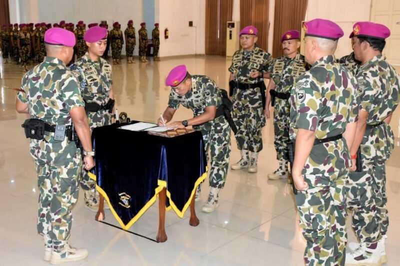 Komandan Batalyon Infanteri 5 hadiri Sertijab Danbrigif 2 Marinir dan Danmenart 2 Marinir