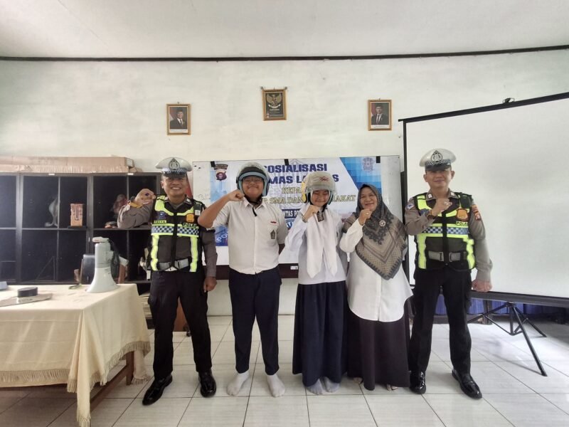 Satlantas Polres Pulang Pisau Berikan Pendidikan pada Siswa MTS 1 Pulang Pisau