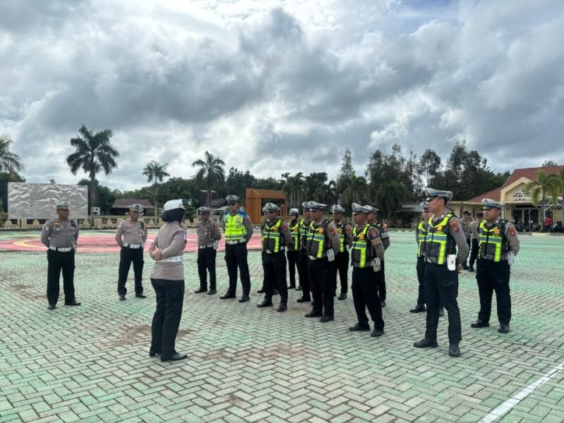 Kasat Lantas Polres Pulang Pisau Berikan Arahan Saat Apel Pagi
