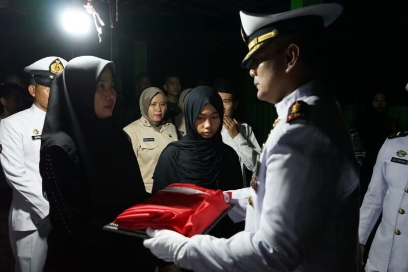 Danyonif 2 Marinir Takziah dan Pimpin Upacara Deputasi Militer Almarhum Koptu Mar Rohidin