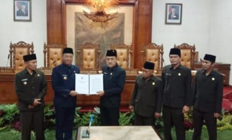 Rapat paripurna Dewan Perwakilan Rakyat Daerah (DPRD) Kabupaten Tulungagung