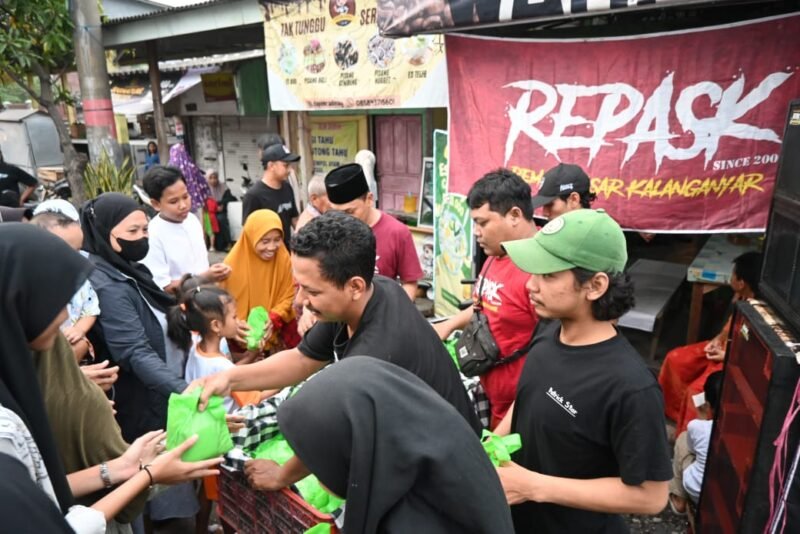 Bulan Suci Ramadhan, Repask Kalanganyar Bagikan Ratusan Takjil
