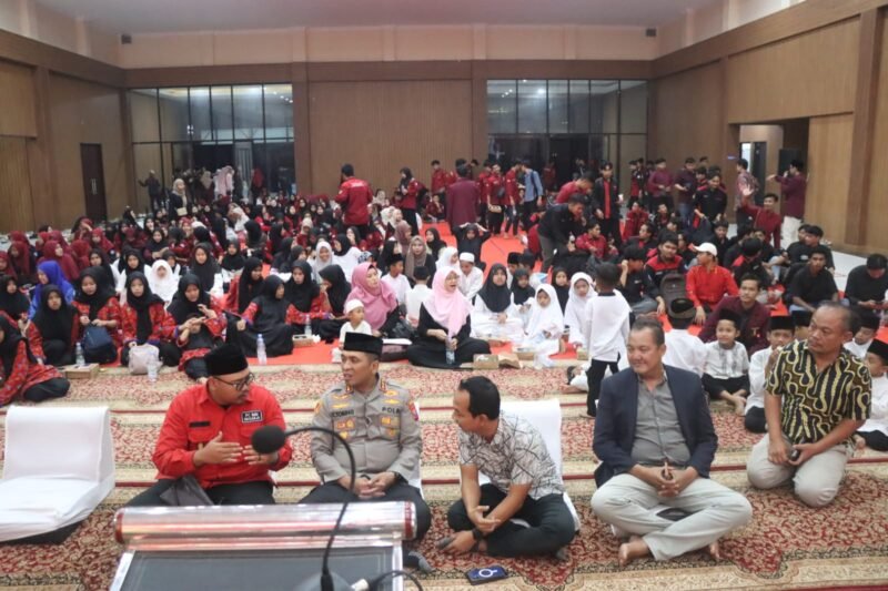Kapolresta Sidoarjo dan IMM Buka Puasa Bersama Santunan Anak Yatim