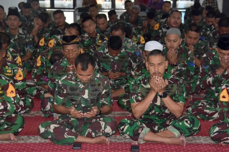 Tingkatkan Keimanan Prajuritnya, Brigif 2 Marinir Peringati Nuzulul Quran Tahun 1446 Hijriyah