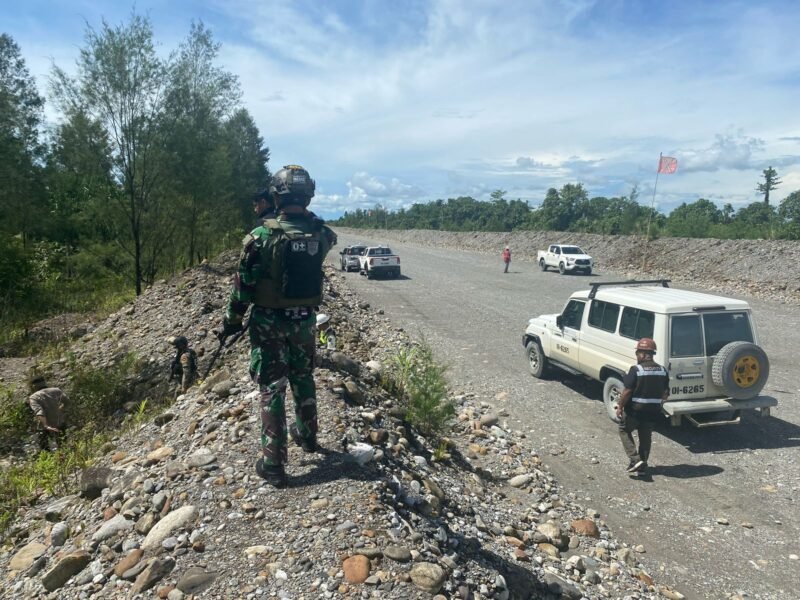 Tertibkan Aktivitas Penambang Ilegal, Satgas Yonif 611/Awang Long Kembali Melaksanakan Patroli Gabungan