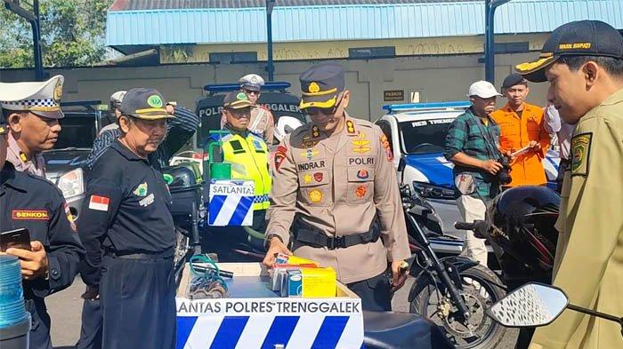 Operasi Ketupat 2025 Polres Trenggalek Sediakan Patroli Bensin dan Tambal Ban Gratis di JLS