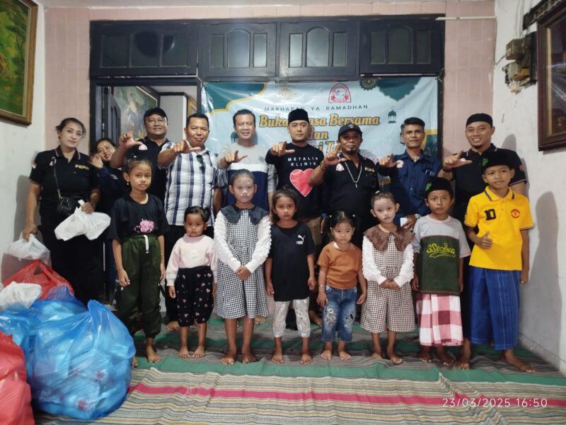 Media Suara Rakyat Indonesia Gelar Bukber dan Berbagi Takjil Serta Berikan Santunan Kepada Anak Yatim Piatu