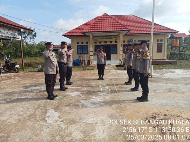 Polsek Sebangau Kuala Laksanakan Apel Serah Terima piket jaga di Halaman Mako Polsek Sebangau Kuala