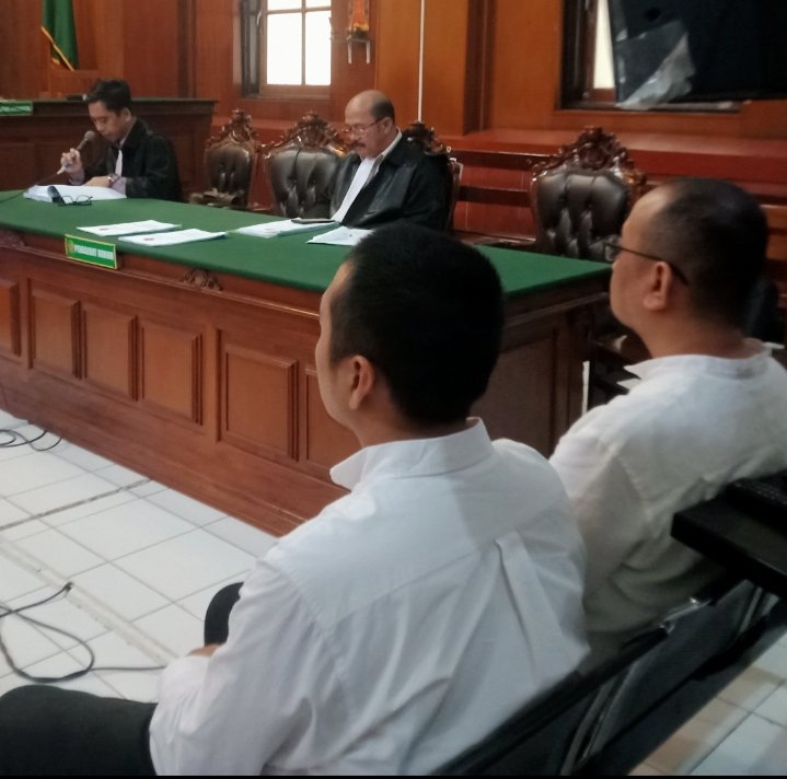 Pledoi Pengacara Senior Riduwan Saleh
Menyampaikan Tidak Terbukti Ada Niat Jahat dan Dibebaskan,