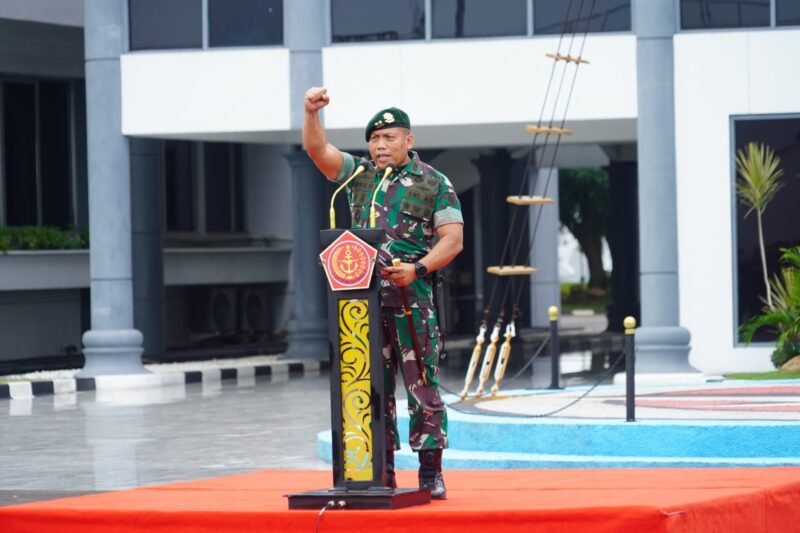 Sambut Satgas Yonif 503 Kembali Dari Papua