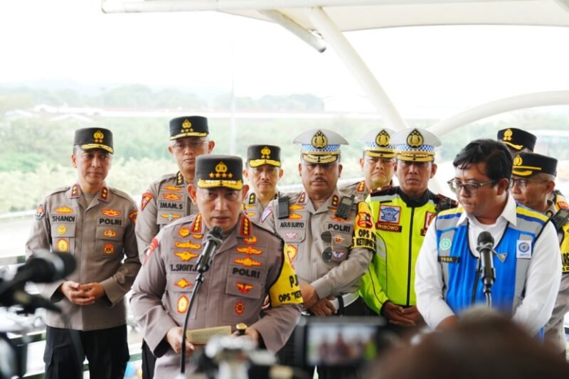 FOTO, Kapolri Pastikan Pelayanan Arus Mudik Lebaran 2025 Berjalan Maksimal