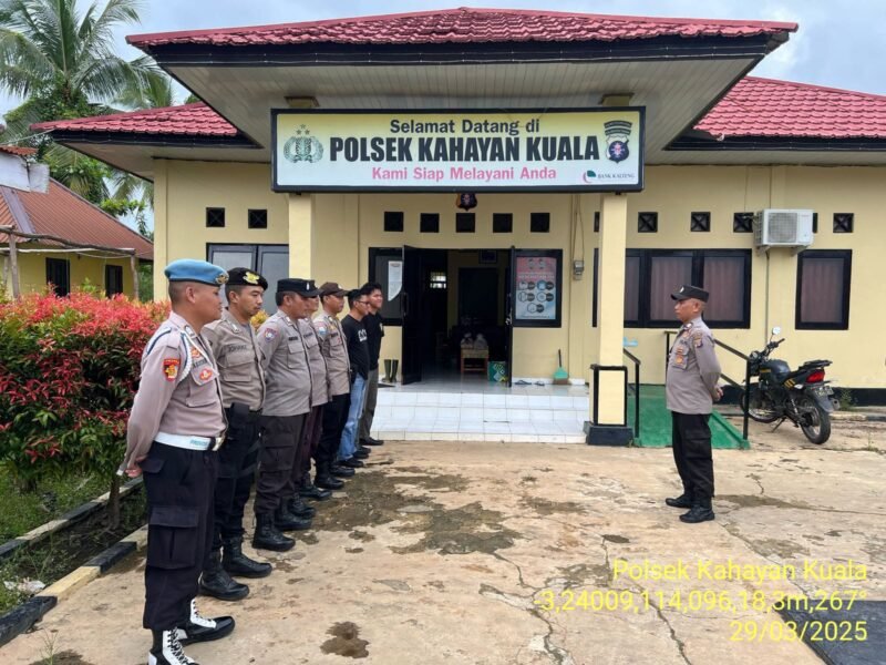 Melaksanakan kegiatan Apel SOC siaga bencana & Penyampaian arahan dari Pimpinan kepada Anggota terkait tugas di lapangan