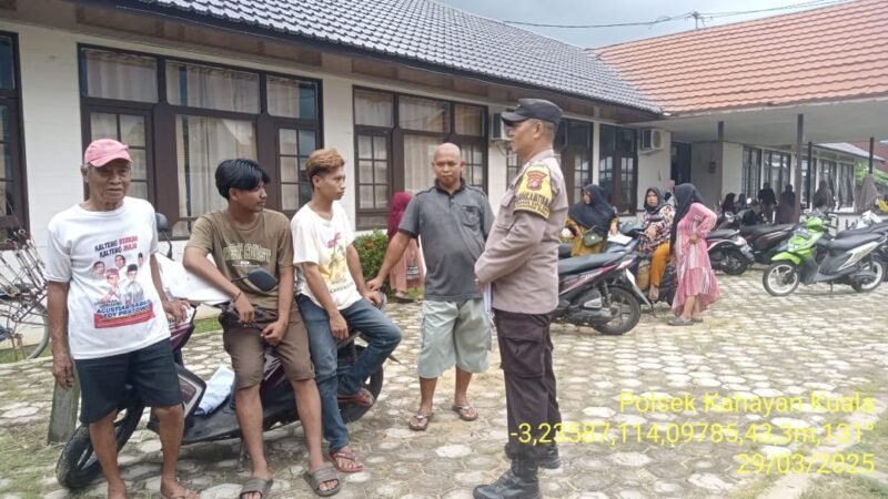 Personel Polsek Kahayan Kuala melaksanakan sosialisasi