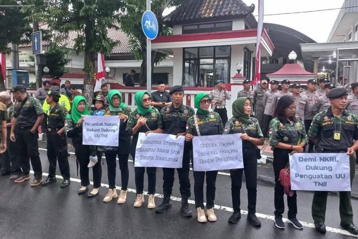 Massa GPI dan HIKAPAD dukung UU, TNI dan Pengesahan UU Perampasan Aset