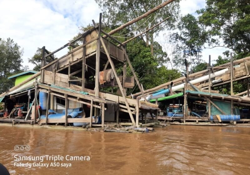 Pertambangan Emas Ilegal Kalimantan Barat: Ancaman Lingkungan dan Sumber Konflik Sosial