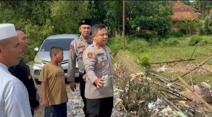 Kapolres Kunjungi Rumah Korban Tragedi Tradisi Pesta Kembang Api Lebaran Idul Fitri Di Pamekasan, Polisi Lakukan Penyidikan
