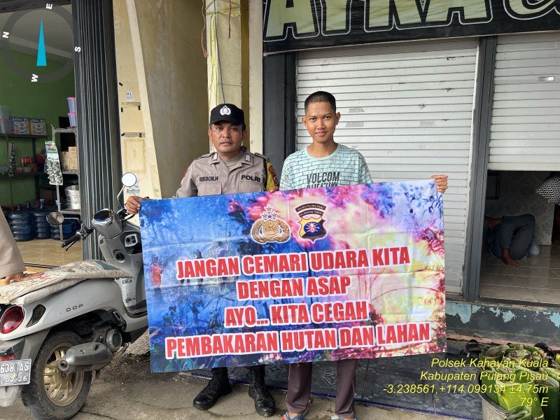 Personel Polsek Kahayan Kuala sambangi warga dan Memberikan himbauan Tentang Larangan Membakar hutan dan lahan