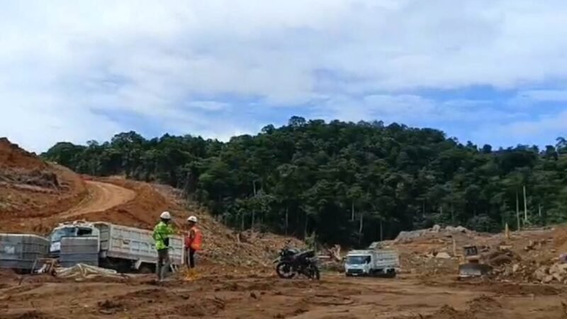 Limbah Dibuang ke Laut Diduga, Tanpa Izin, PT. DIB dan DLH Kalbar Bungkam