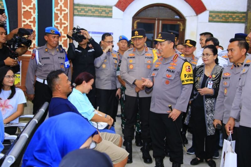 Kapolri Cek Langsung Arus Balik, di Stasiun Tawang Pemudik Gunakan Kereta Api
