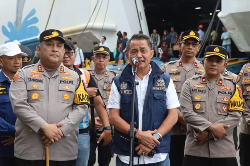 Kapolres Pelabuhan Tanjung Perak Cek Obyek Vital, Arus Balik Aman dan Nyaman
