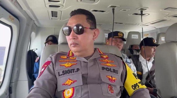 Profil, Kapolri Pantau Arus Balik Lebaran di Tol Cipali via Udara