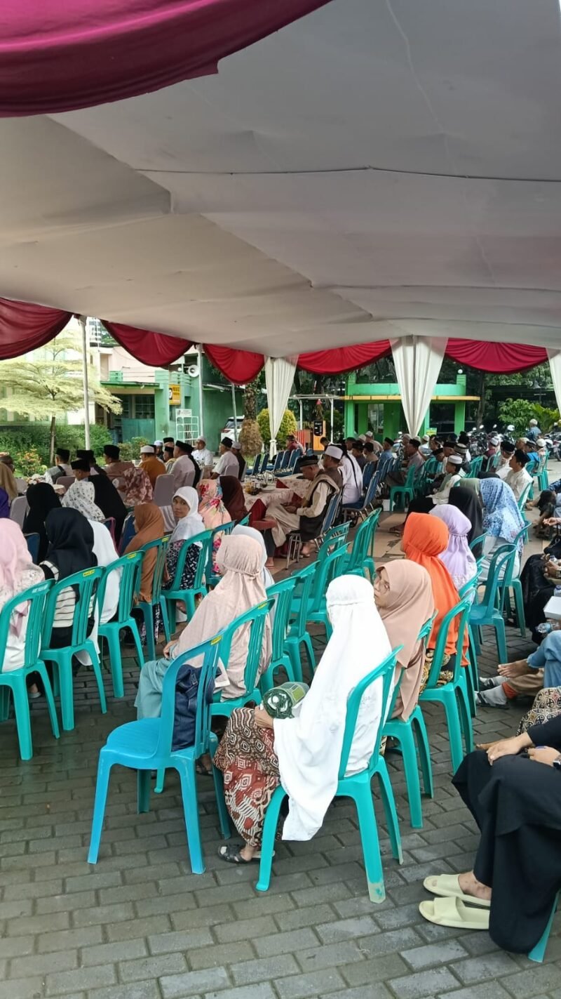 Silaturahmi Penuh Makna: Kantor Hukum Niko Panji Tirtayasa & Ria Kusmawati Gelar Halal Bihalal Bersama Ulama di Masjid Agung Bekasi