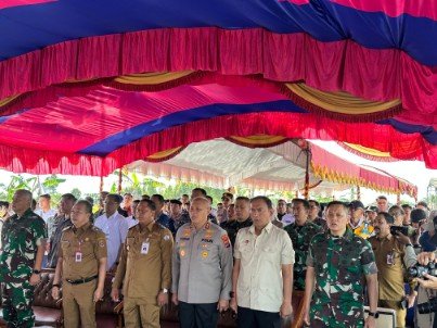 Danrem 101/Antasari Hadiri Panen Raya dan Tanam Serentak Bersama