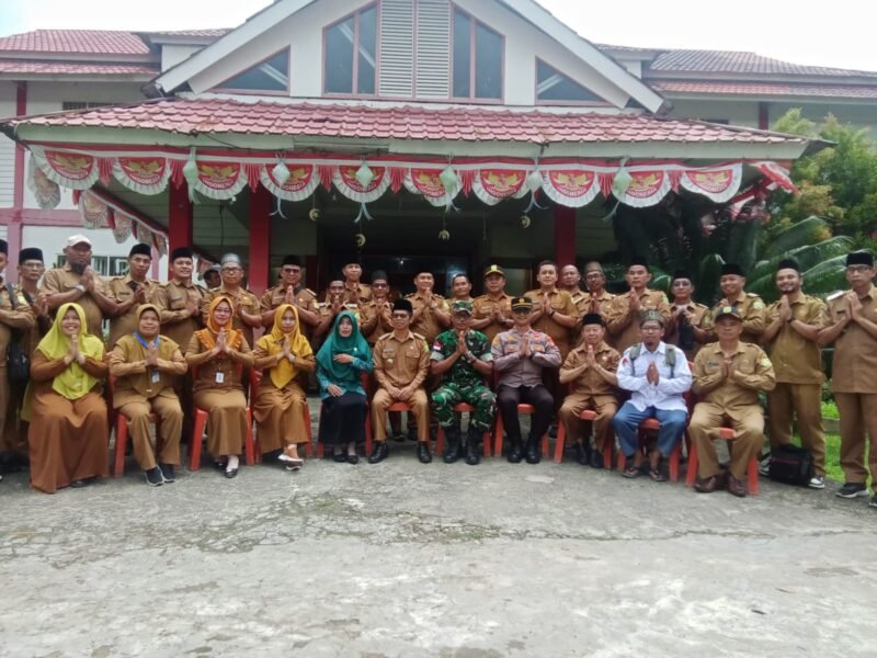 Eratkan Silaturahmi, Danramil 07/Teluk Keramat Hadiri Acara Halal Bi Halal Bersama Forkopimcam