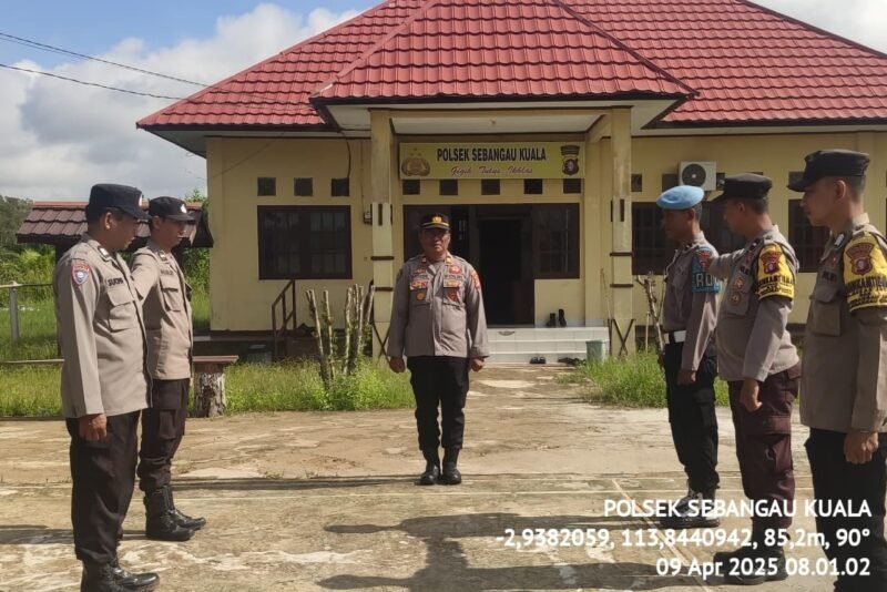 Polsek Sebangau Kuala Laksanakan Apel Serah Terima piket jaga di Halaman Mako Polsek Sebangau Kuala