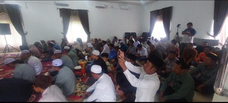 Danramil 1008-04/Tanta Hadiri Halal Bihalal dan Penyerahan Beras Program Bela Tani di Kecamatan Tanta