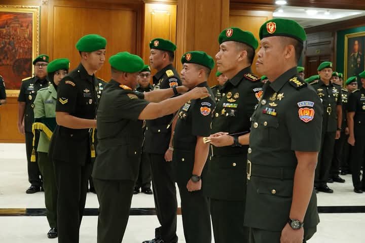 Gubernur Akmil Pimpin Sertijab dan Tradisi Warga Baru serta Pelepasan Pejabat Lama