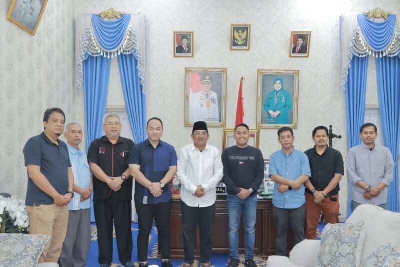 Foto: bupati tanjab barat
