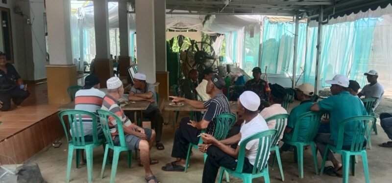 Melalui Komsos Personel Kodim 1009/Tanah Laut Dekat Dengan Masyarakat