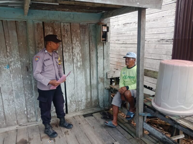 Personil Polsek Pandih Batu Sosialisasi Aplikasi Super APP Polres Pulpis