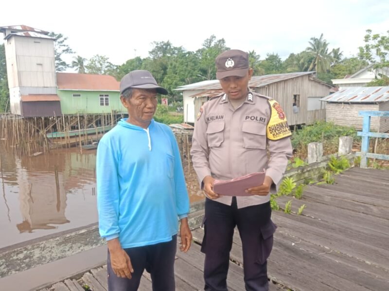 CEGAH GANGGUAN KAMTIBMAS DAN JALIN SILATURAHMI, BHABINKAMTIBMAS SAMBANGI WARGA DESA BINAAN