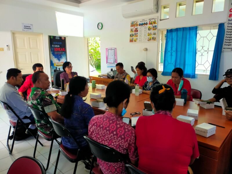 Polsek Kerambitan Panen Jagung Program Ketahanan Pangan Bergizi