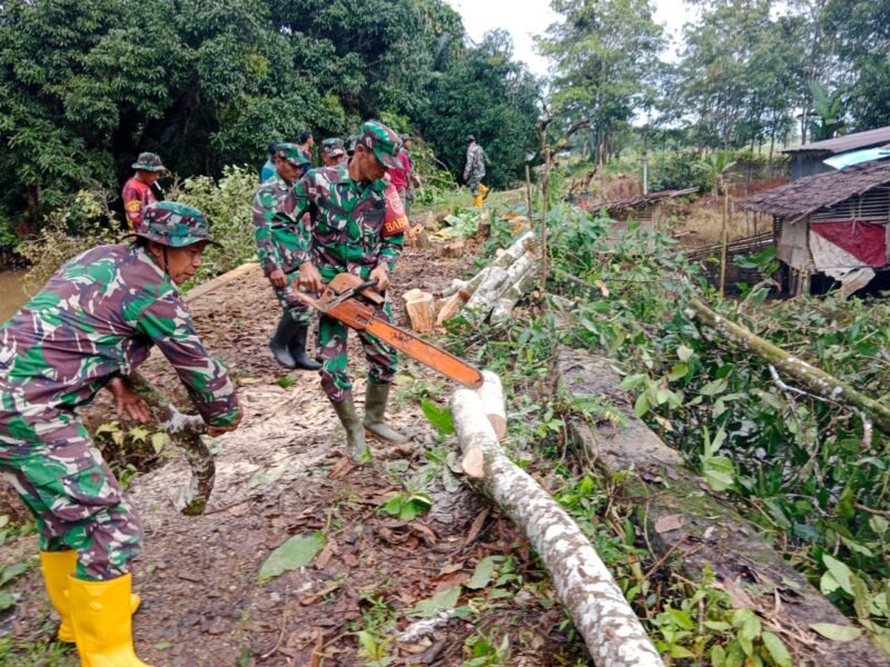Sinergi TNI-Rakyat, Haruyan Wujudkan Lingkungan Bersih dan Sehat